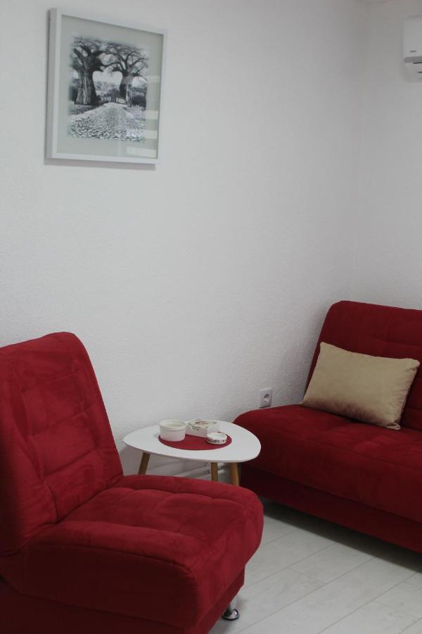 Red Apartment SJJ Eksteriør billede